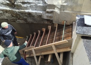 Making the staircase cast before the concrete is poured